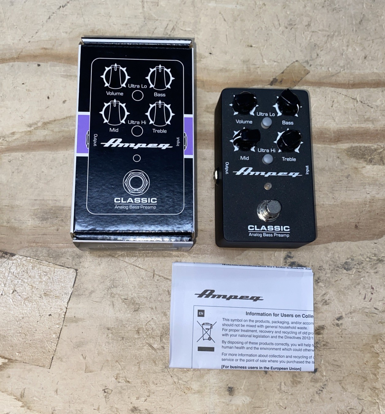 Ampeg Classic Analog Bass Preamp Pedal