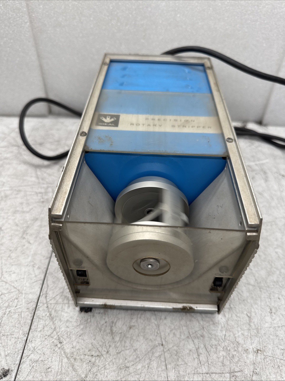 IDEAL precision rotary wire stripper 45-150 WORKING