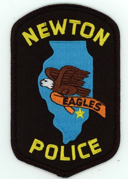 ILLINOIS IL NEWTON POLICE NICE SHOULDER PATCH SHERIFF