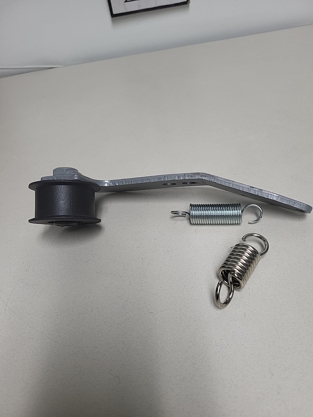 Life Gear Idler Bracket And Springs (17F)