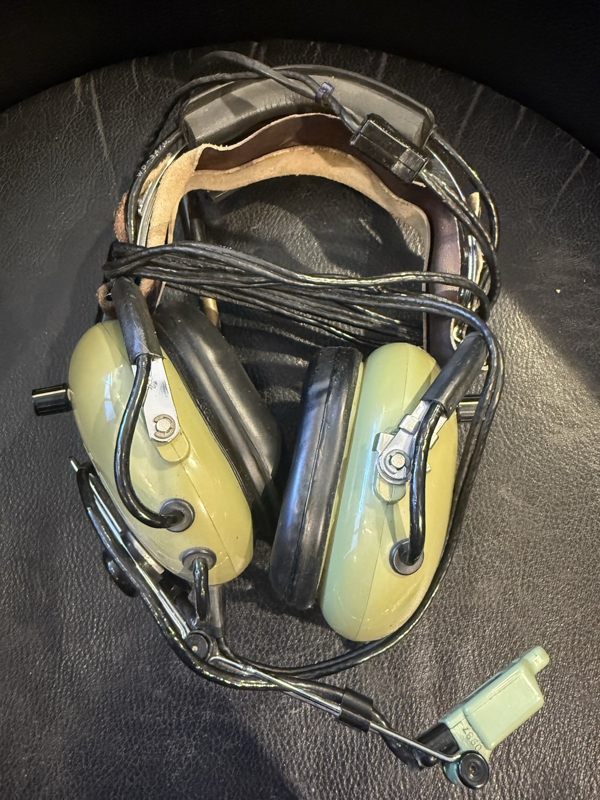 Vintage David Clark Aviation H10-40 General Aviation Headset with Dual Plugs