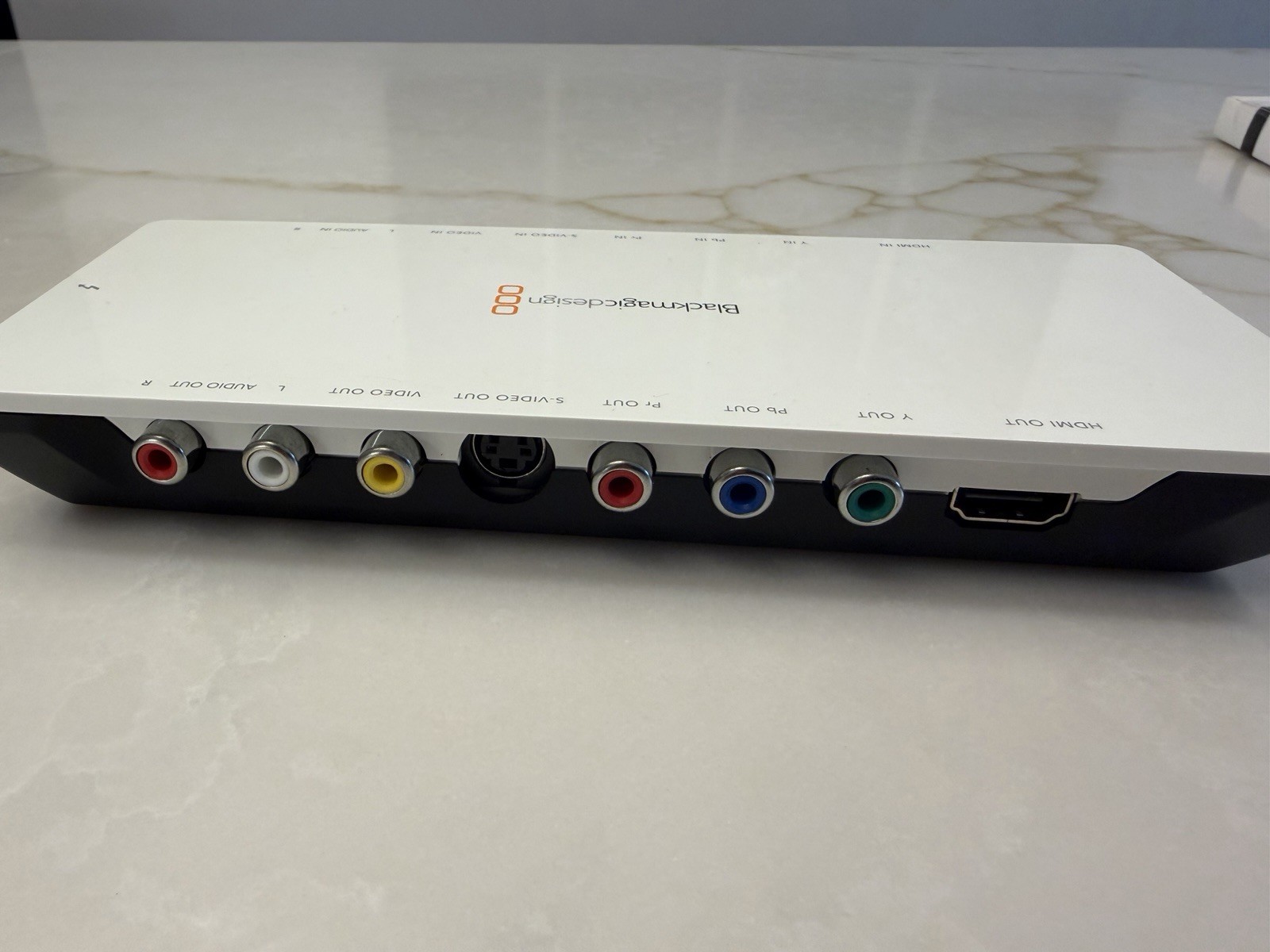 Blackmagic Design Intensity Shuttle Thunderbolt Video Capture HDMI RCA S-Video