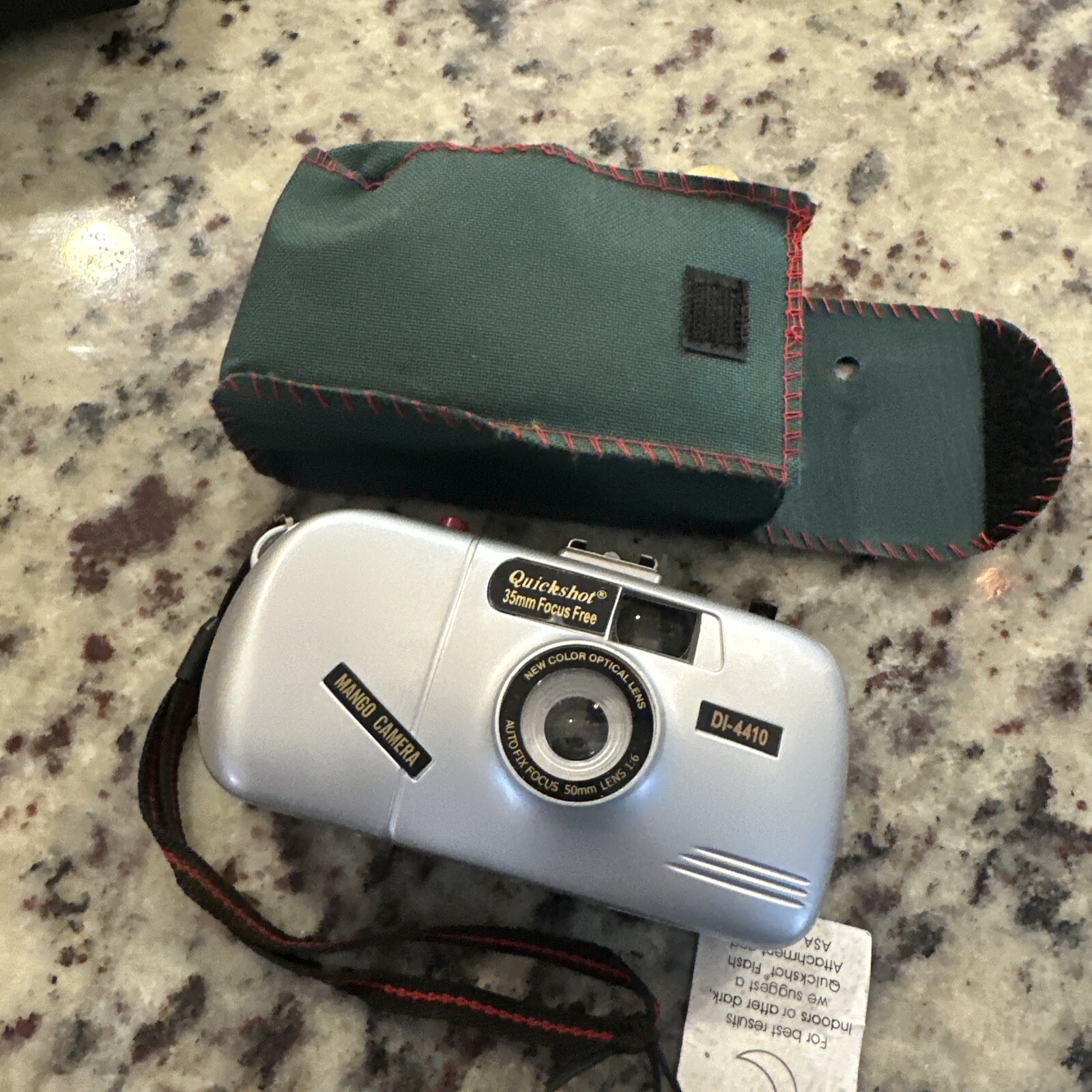 Mango Camera Quickshot 35mm Focus Free 50mm Lens DI-4410 w/ Carrying Pouch