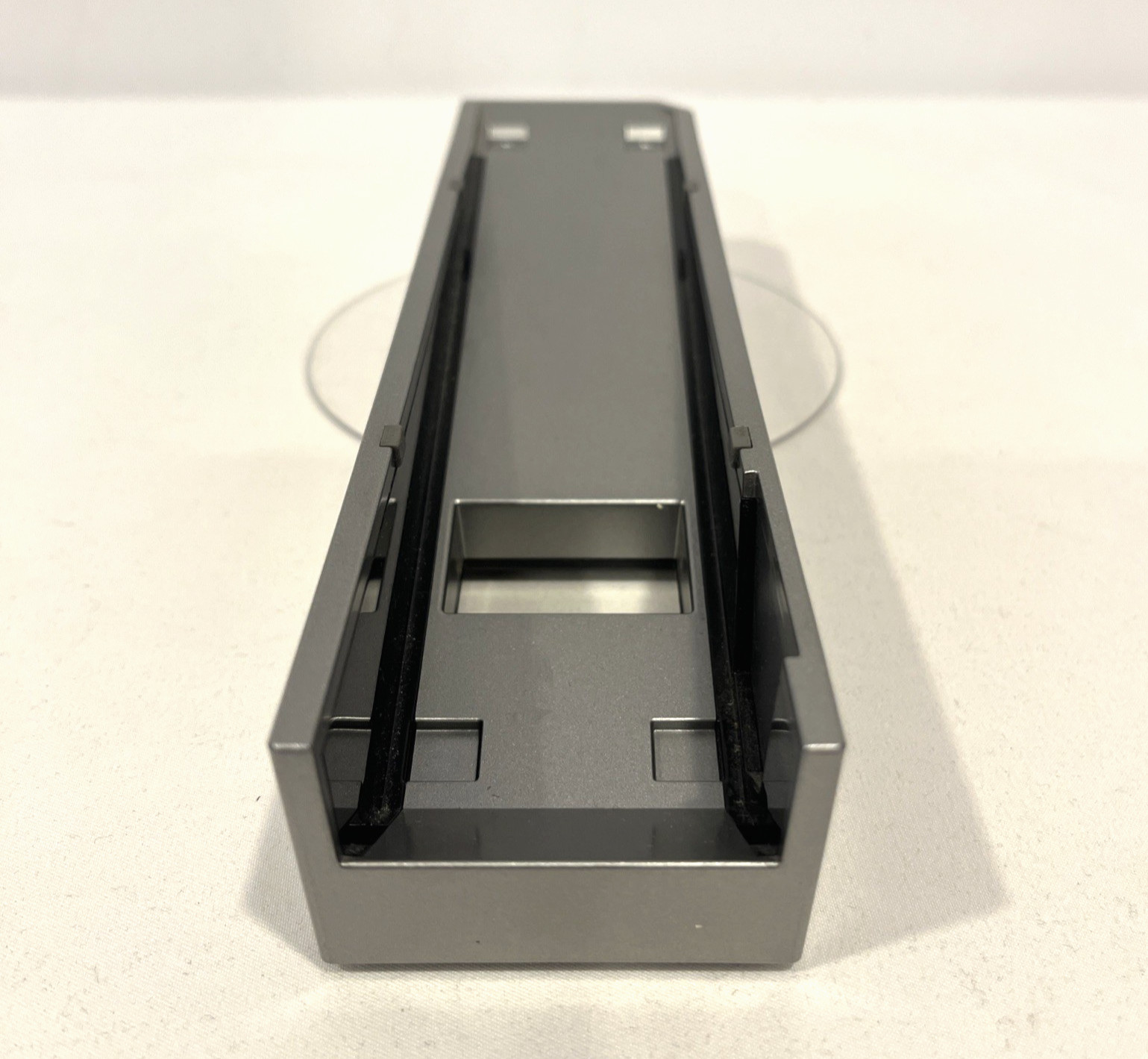 OFFICIAL NINTENDO WII SUPPORT STAND RVL-017 & CLEAR BASE RVL-019 BLACK CONSOLE ?