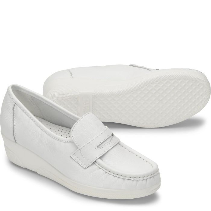 NURSE MATE WOMEN SHOE PENNIE IN WHITE IN ALL SIZES SLIP RESISTANT, NEW WITH BOX