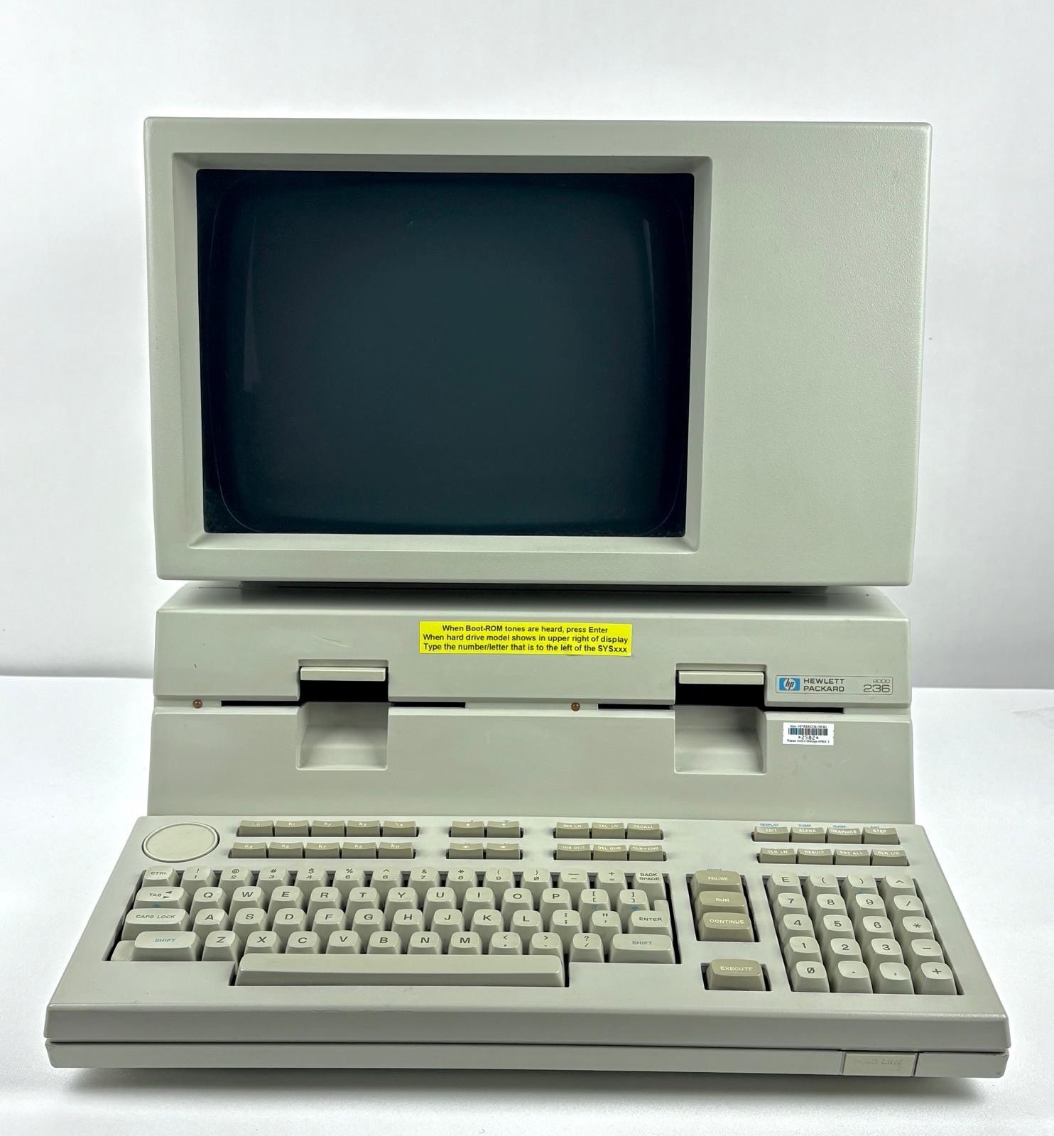 Vintage 1982 Hewlett Packard HP 9836A Computer Model 236