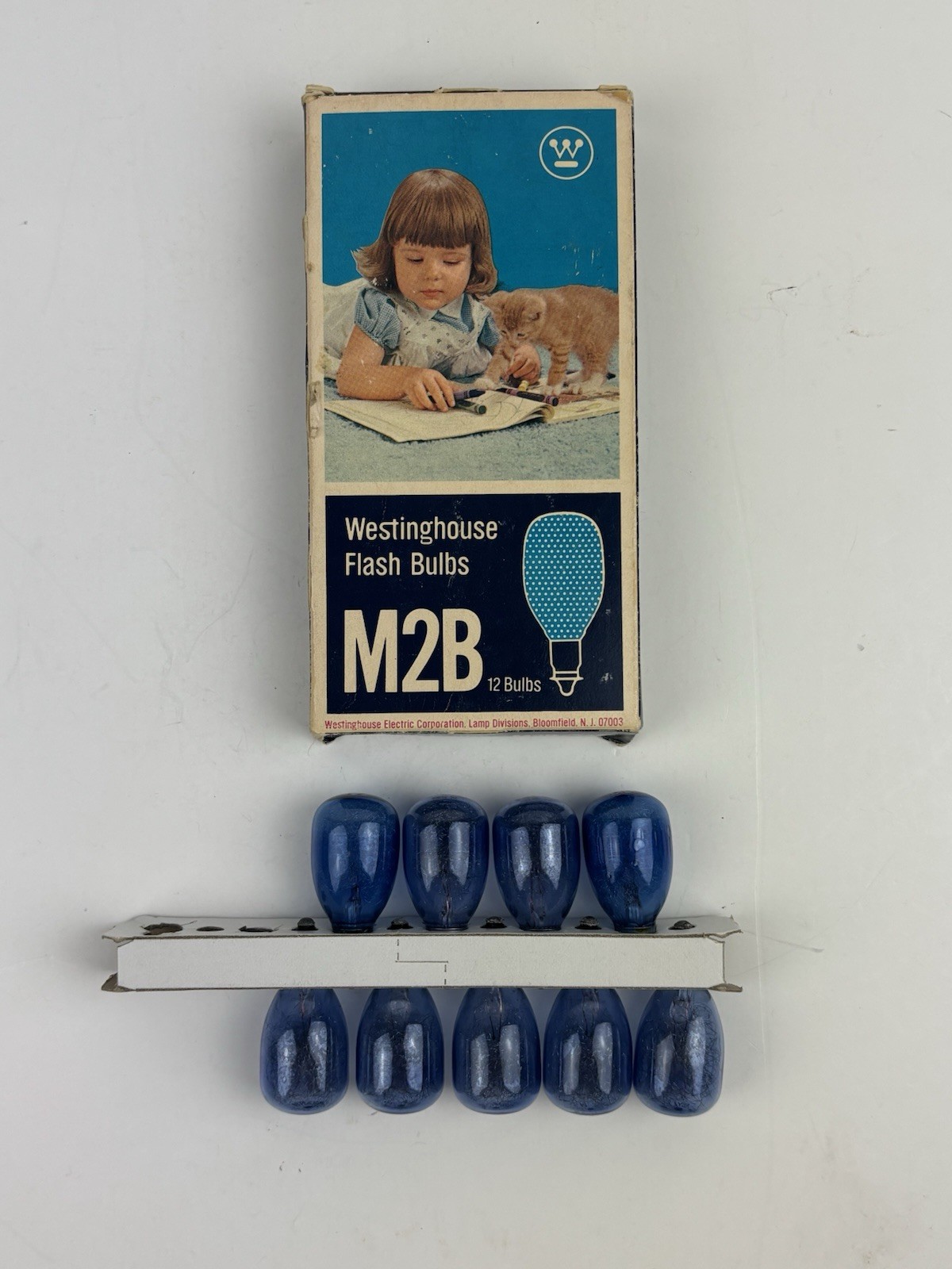 Vintage Westinghouse M2B FLASH BULBS - 9 Bulbs In Package