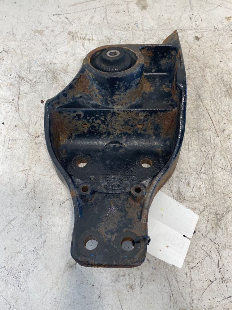 2017 International 4300 Cab Mount (630-10742)