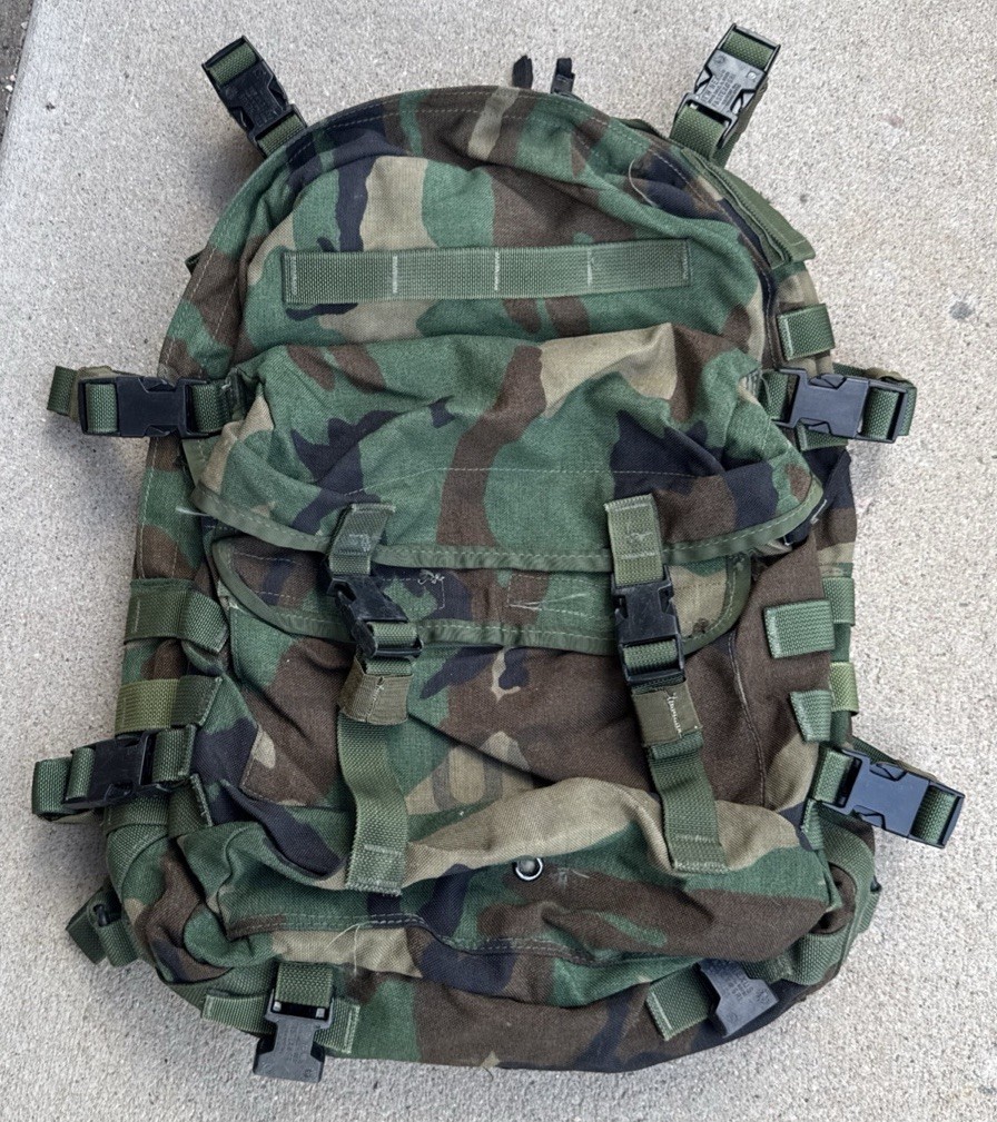 USGI Military MOLLE Woodland US Army Assault Pack SDS Style 4095 w/ Stiffener