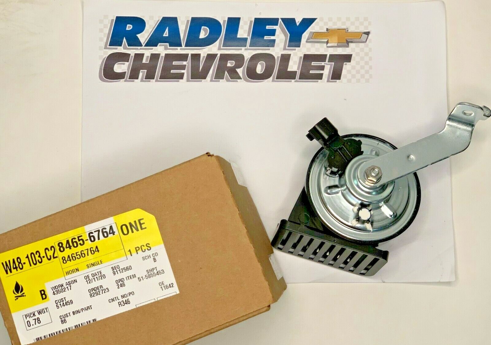 NEW OEM Genuine GM Chevrolet GMC Horn 84656764