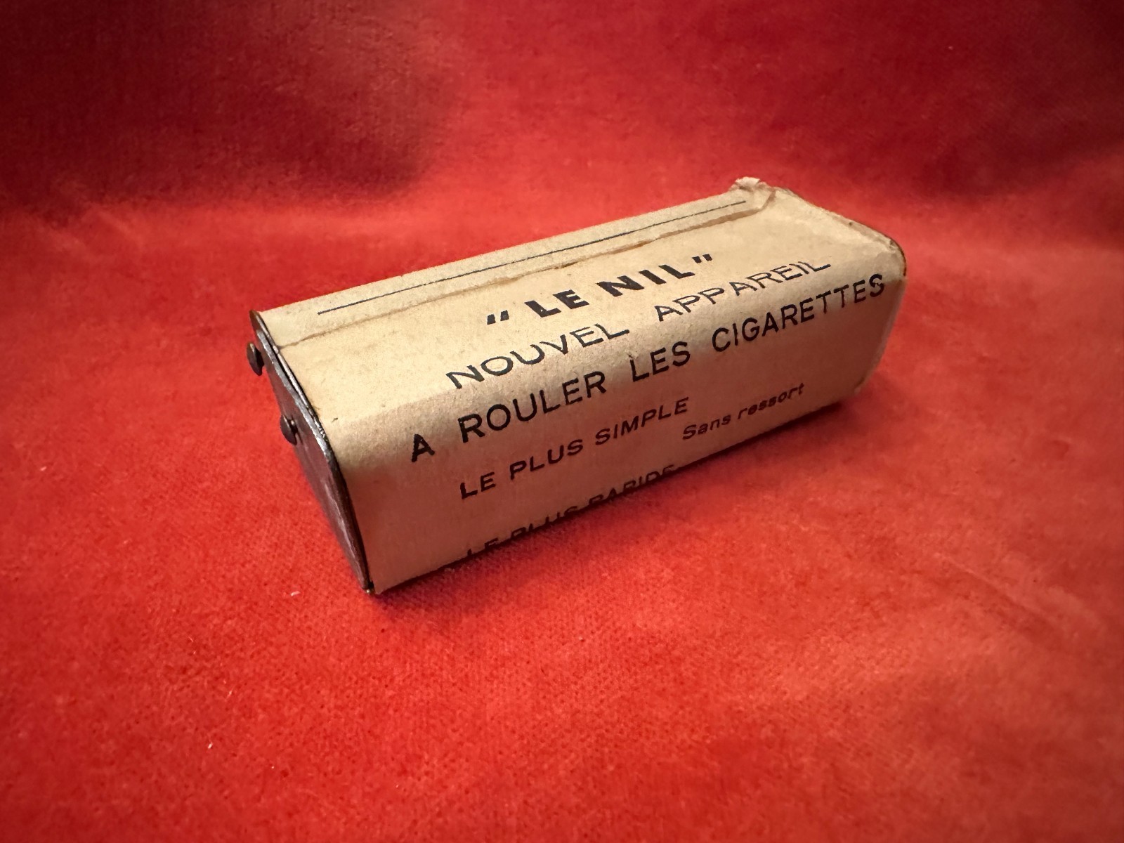 old cigarette lathe Le Nil Nouvel Appareil a Rouler les Cigarettes