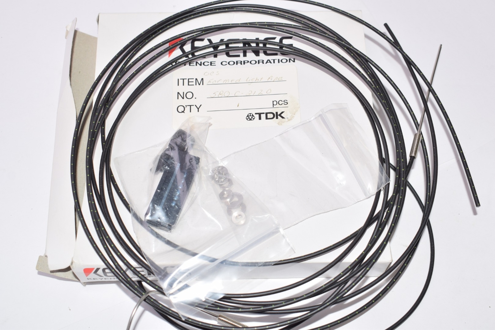 NEW Keyence 580-C-2120, Formed Light Pipe Sensor