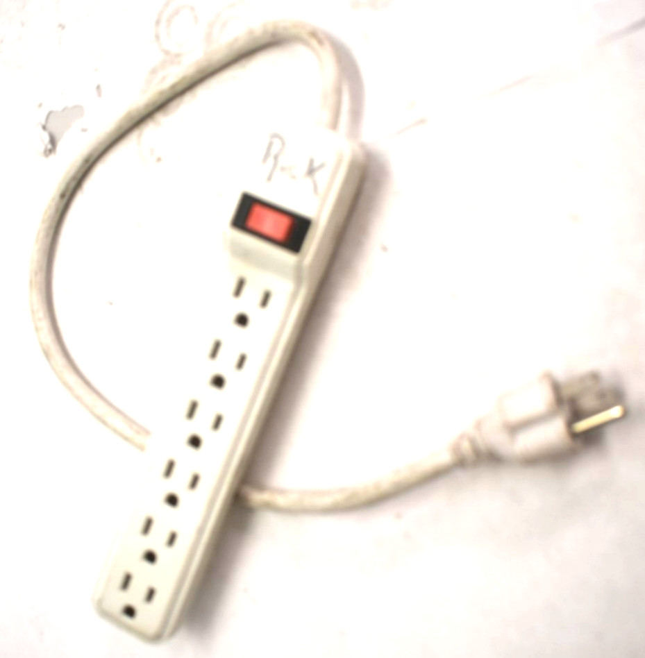 Relocatable Power Tap 5-Outlet Black Max Load 15A 120VAC 60Hz E192912