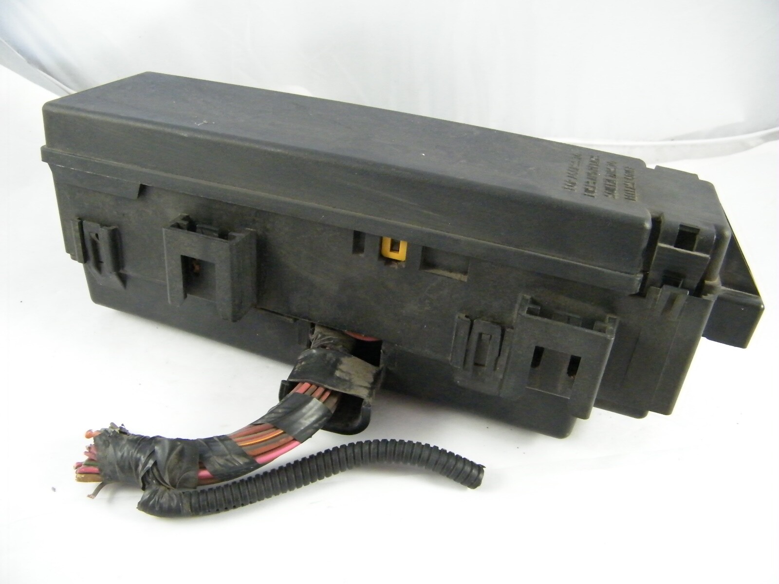 2005 DODGE DURANGO OEM ENGINE FUSE BOX