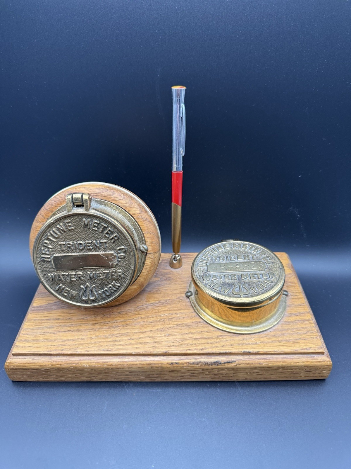 Vintage Neptune Meter Co. Trident Water Meter New York Desk Clock Pen Music Box
