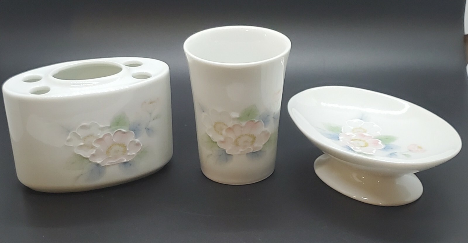 Otagiri Floral Peony 3 Piece Bathroom Accessory Set with Original Box