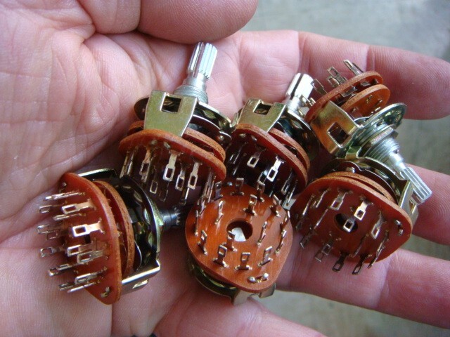 ONE Lot 10 Rotary Switches 3-Position, 4-Pole -- JAMECO #101557 -- New & Unused