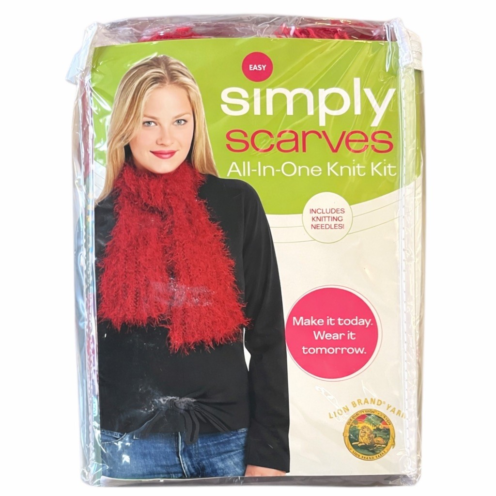 Lion Brand Simply Scarves Knit Kit Easy All-In-One Yarn Set New