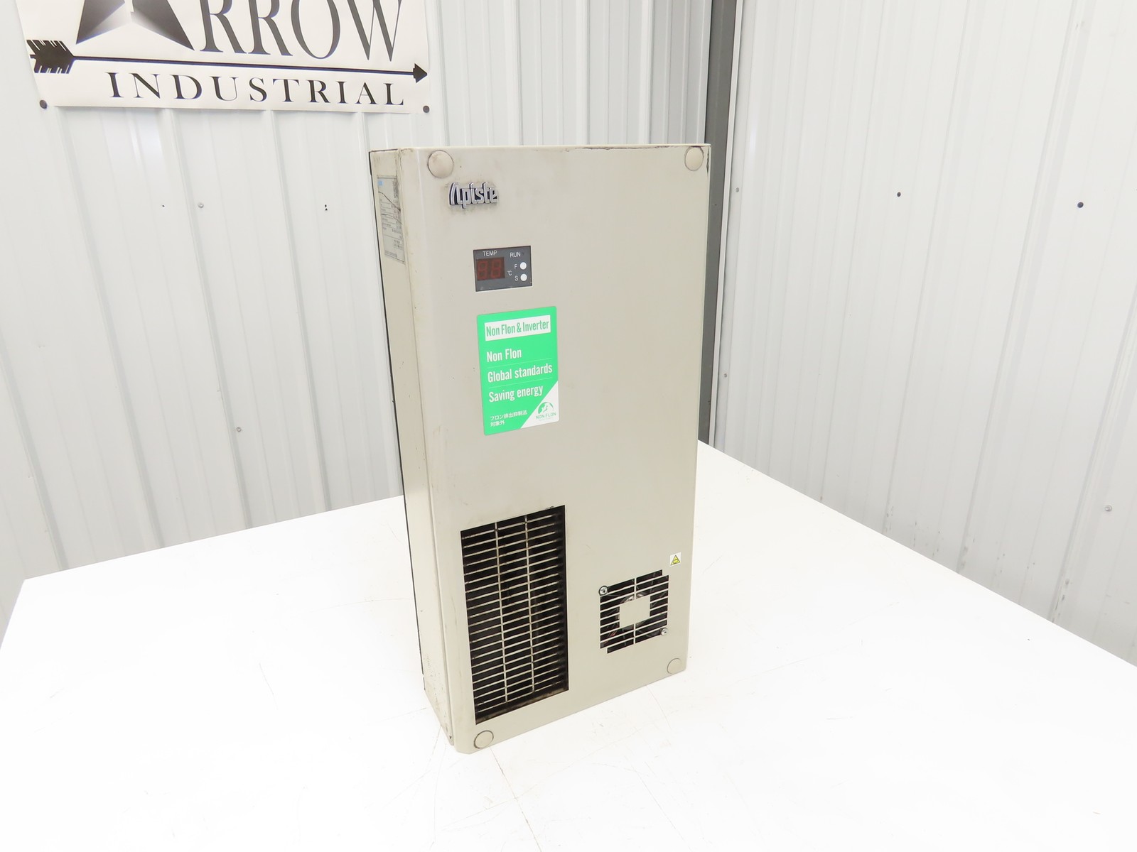 Apiste ENC-GR500S-ECO FA Cooler Enclosure Heat Exchanger 240VAC 1Ph