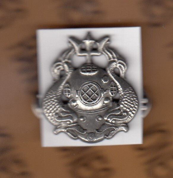 US Army Master Diver qualification ~1.25" brushed badge c/b