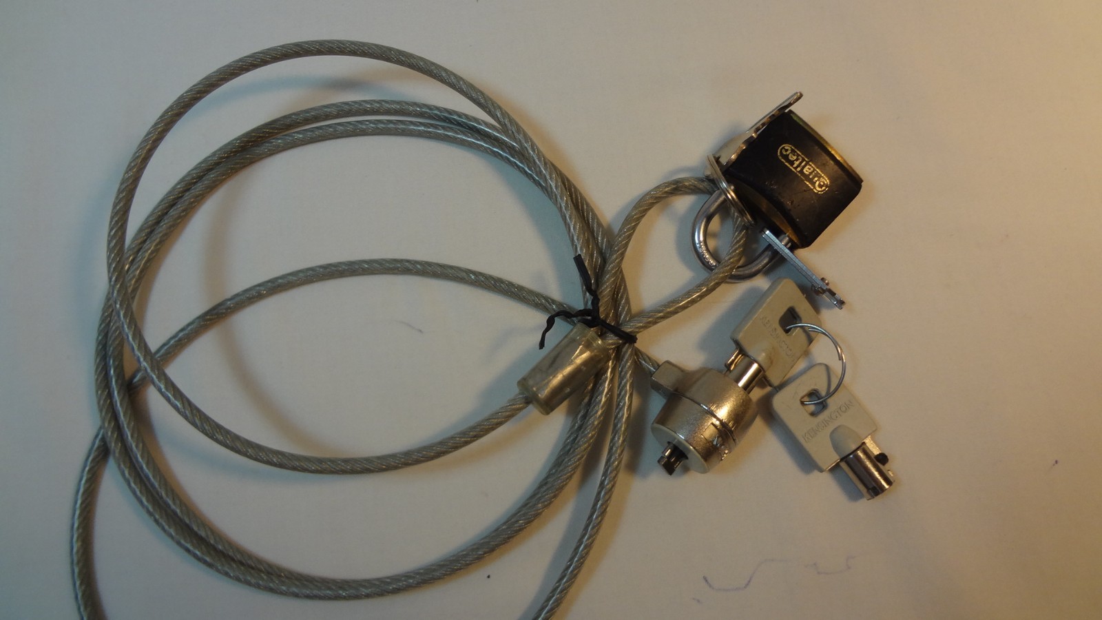 Kensington Master Keyed MicroSaver Security Cable Lock For Computers