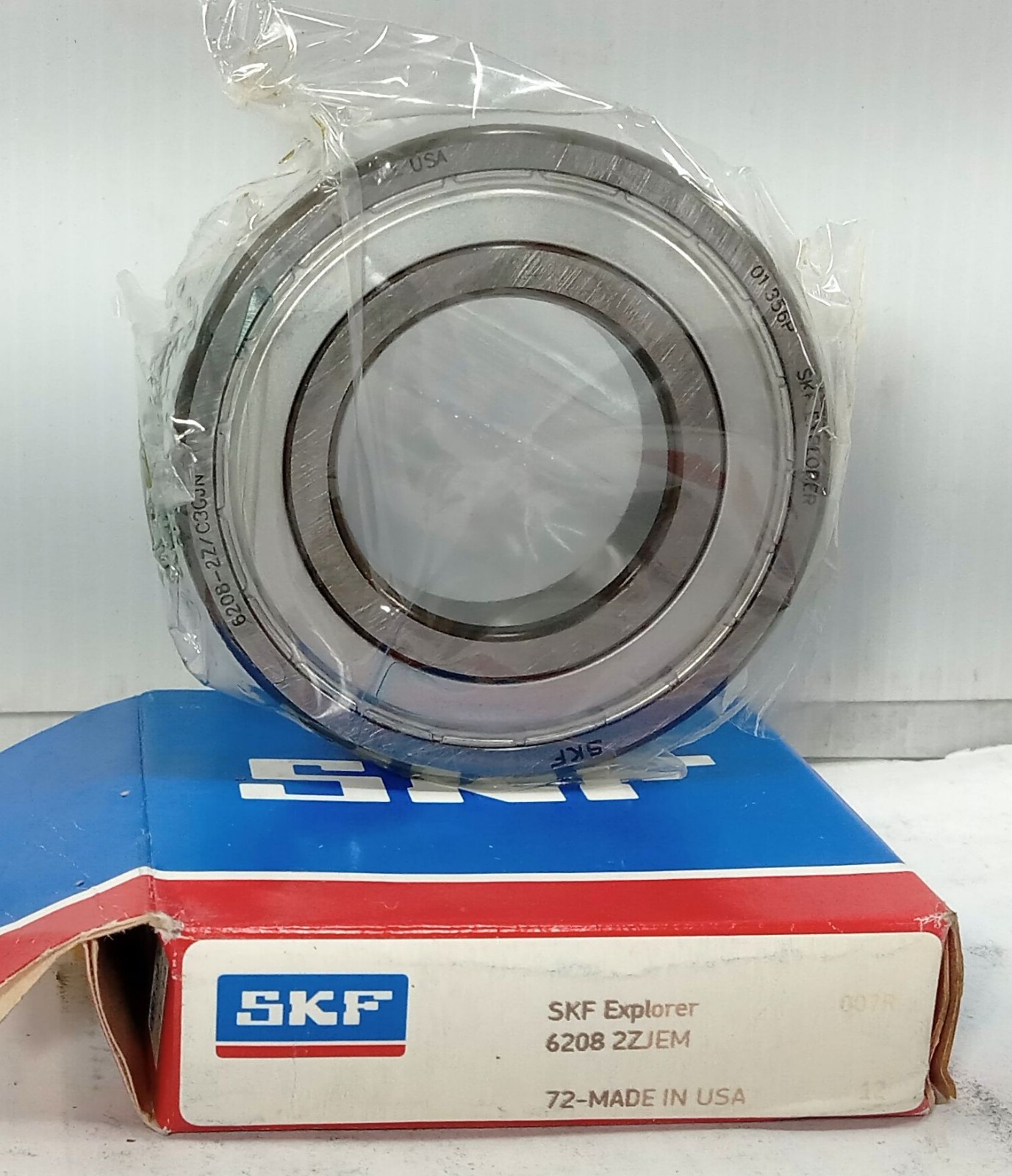 1 NEW SKF 6208 2ZJEM 40X80X18mm RADIAL DEEP GROOVE BALL BEARING NIB *MAKE OFFER*