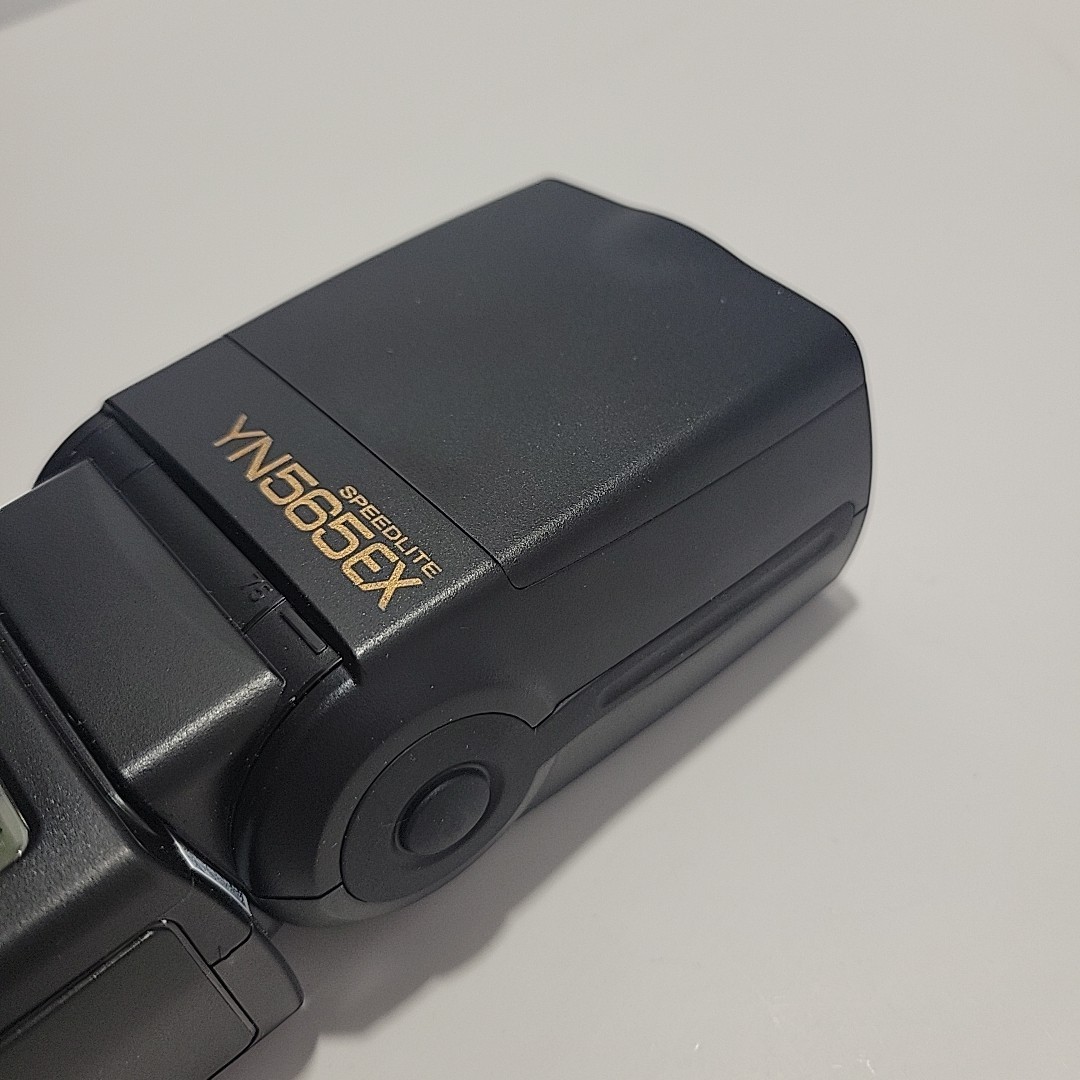 Yongnuo Speedlite YN-565EX Shoe Mount Flash For Nikon