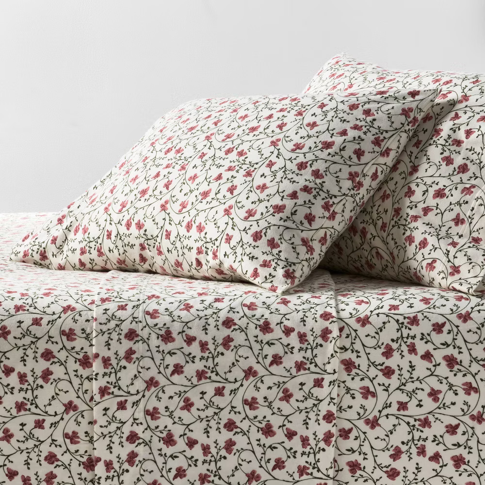Ultra Soft Flannel Sheet Set Floral - Threshold