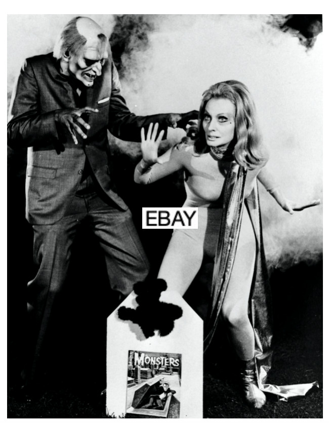 FLORENCE MARLEY QUEEN OF BLOOD 1967 8X10 PHOTO FAMOUS MONSTERS 43 UNCLE CREEPY