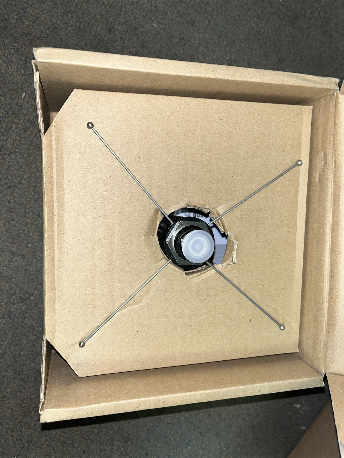 BOSCH AKIT-TRA6927M3-001, 4G/3G Multiband Phantom Antenna W/ 25 ft cable & mount