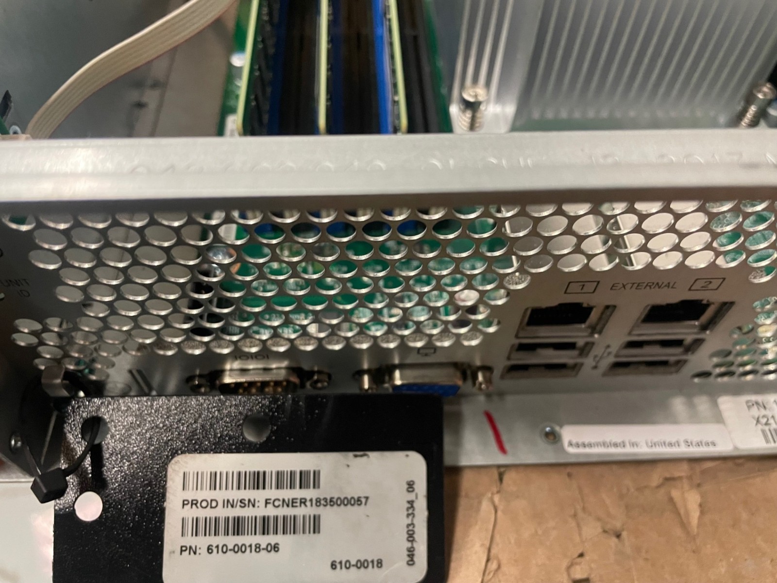 EMC Isilon X210 node 610-0018-06 no disk drives. no front bezel