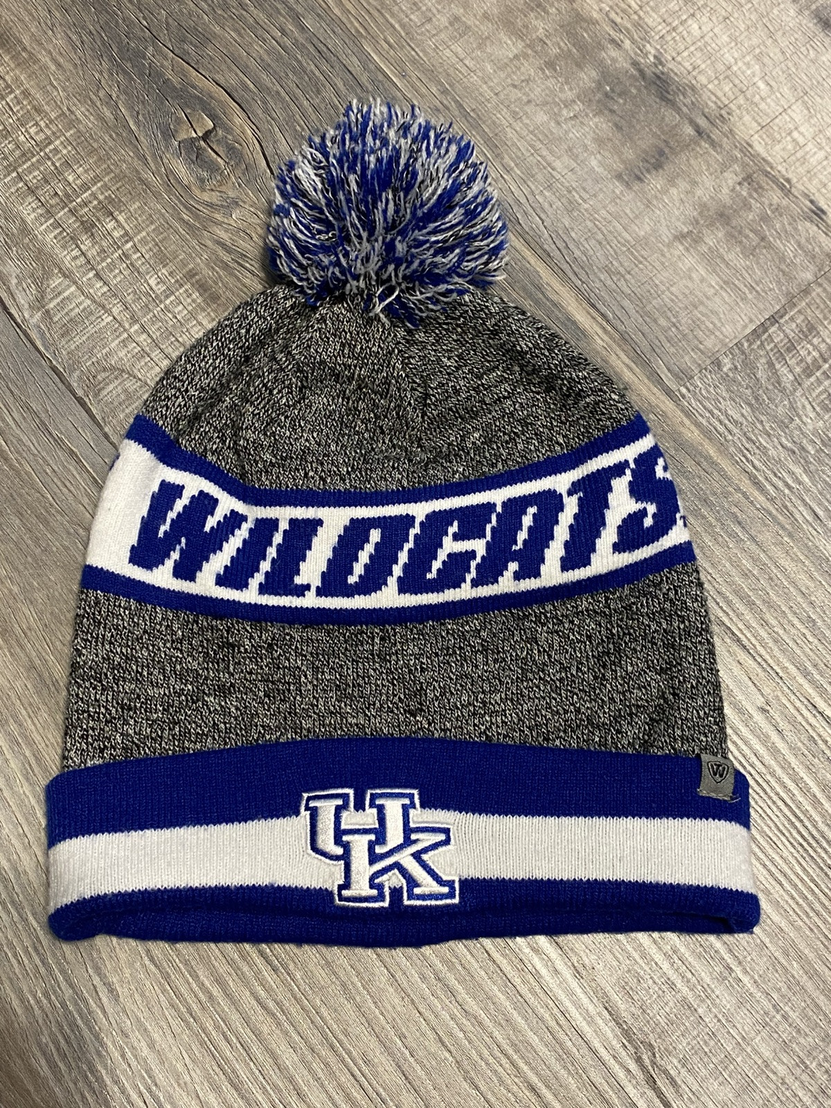 UK Kentucky Wildcats Winter Beanie Hat Top Of The World TOW Cap NCAA Pom