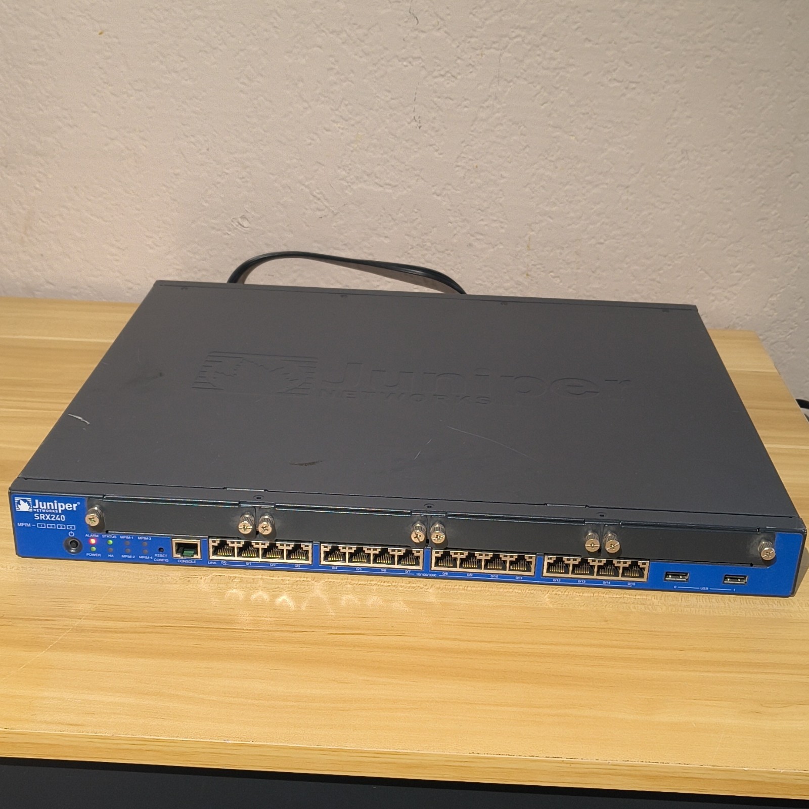Juniper Networks SRX240H Enterprise OEM Firewall Gateway