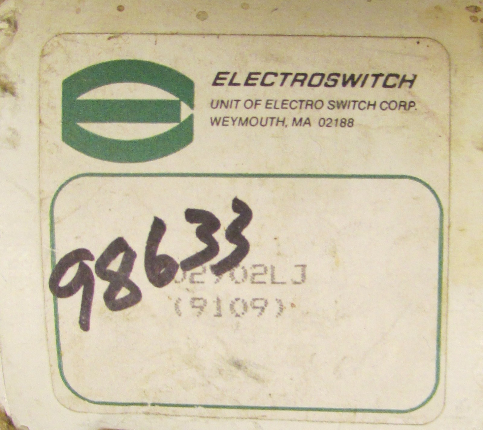 ELECTROSWITCH Series 101 CKT 6.7 Rotary Selector Switch 3 Pos 102702LJ 9021