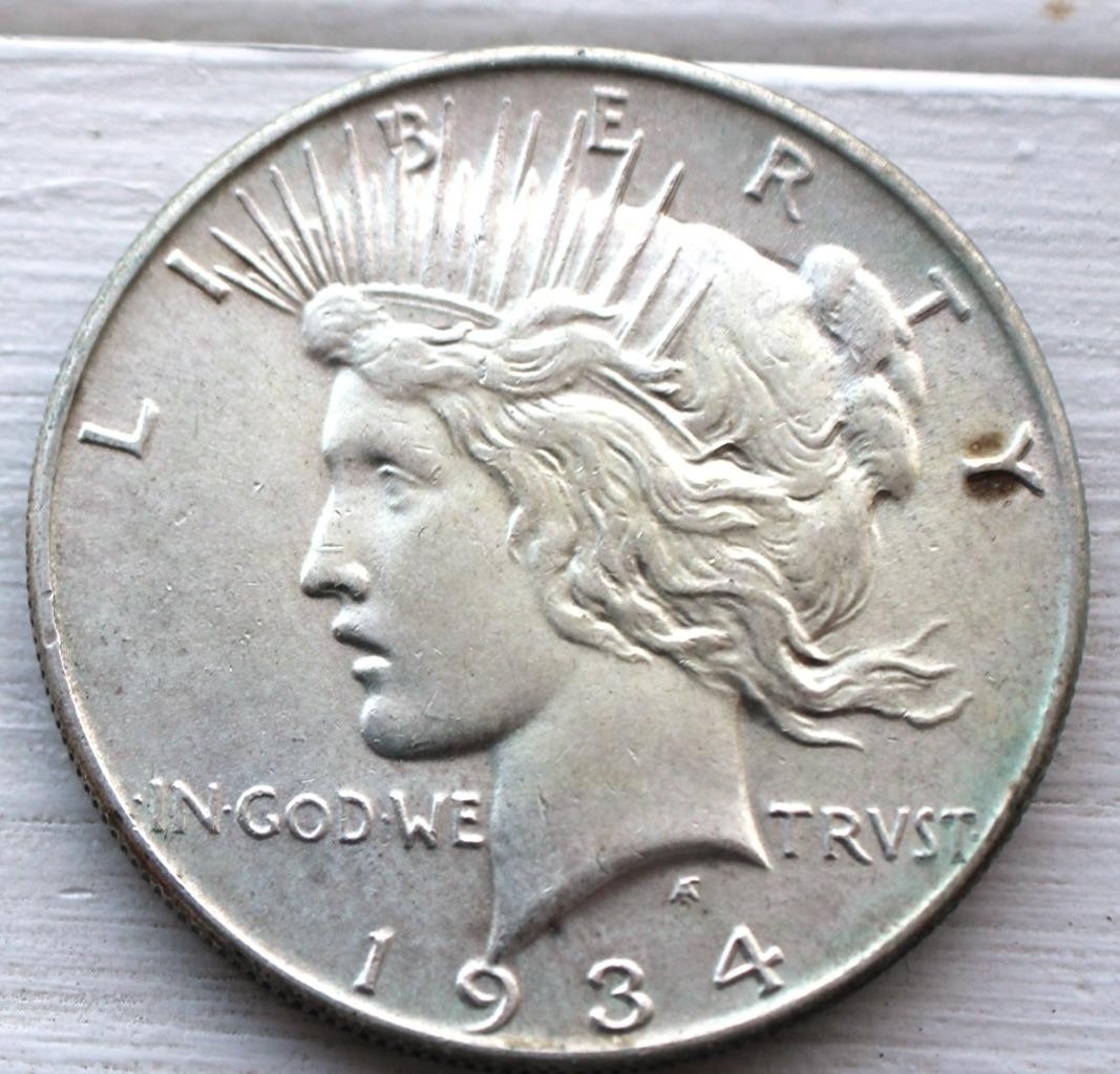 1934 P PEACE SILVER DOLLAR - SCARCE DATE - LOW MINTAGE! (Ref # PD-99)