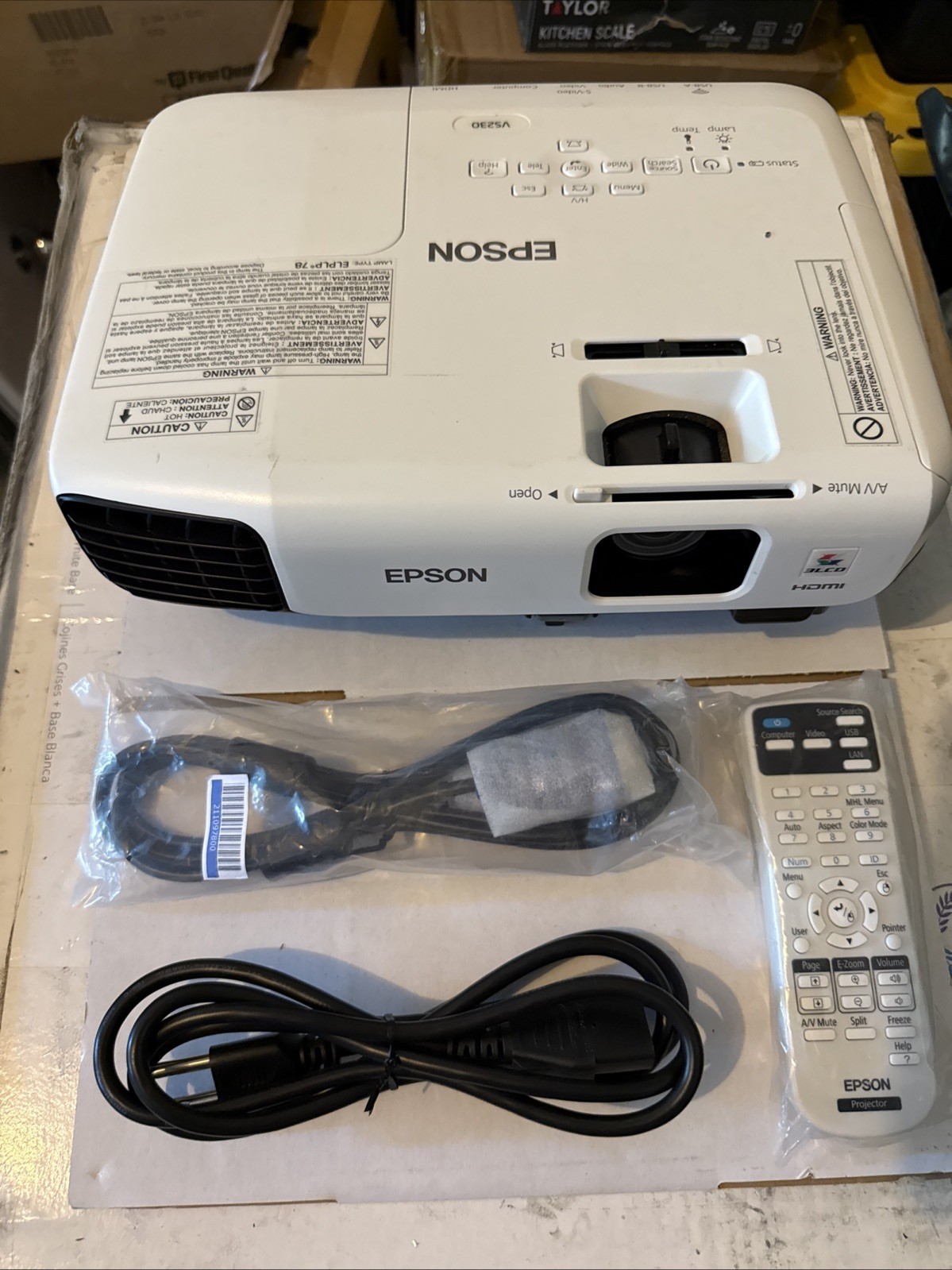 Epson VS230 3LCD HDMI Projector *LAMP HOURS 14. w/Remote & Cables