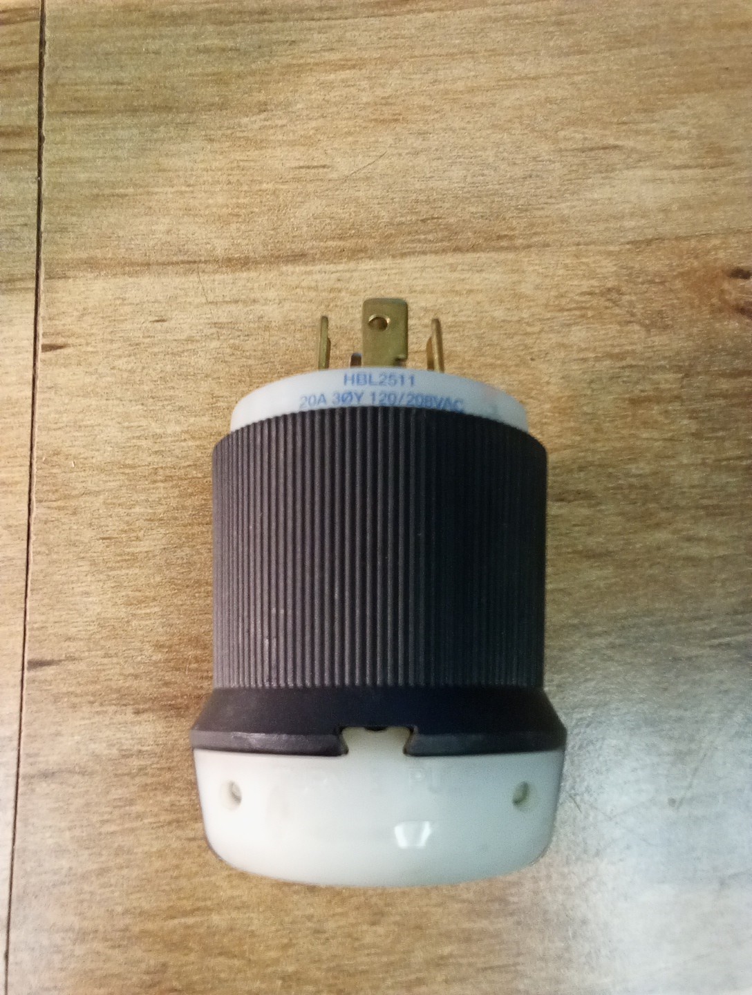 Hubbell HBL2511 Locking Plug 20A 208V