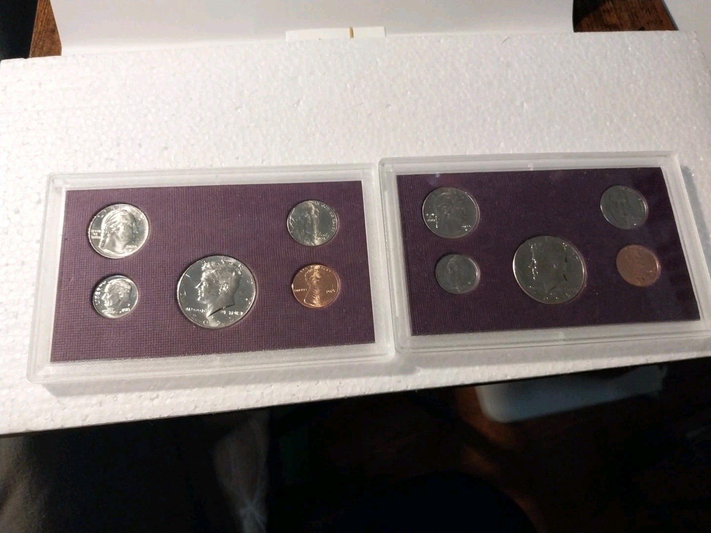 2025 P AND D MINT SET IN VINTAGE HOLDERS 10 UNCIRCULATED COINS