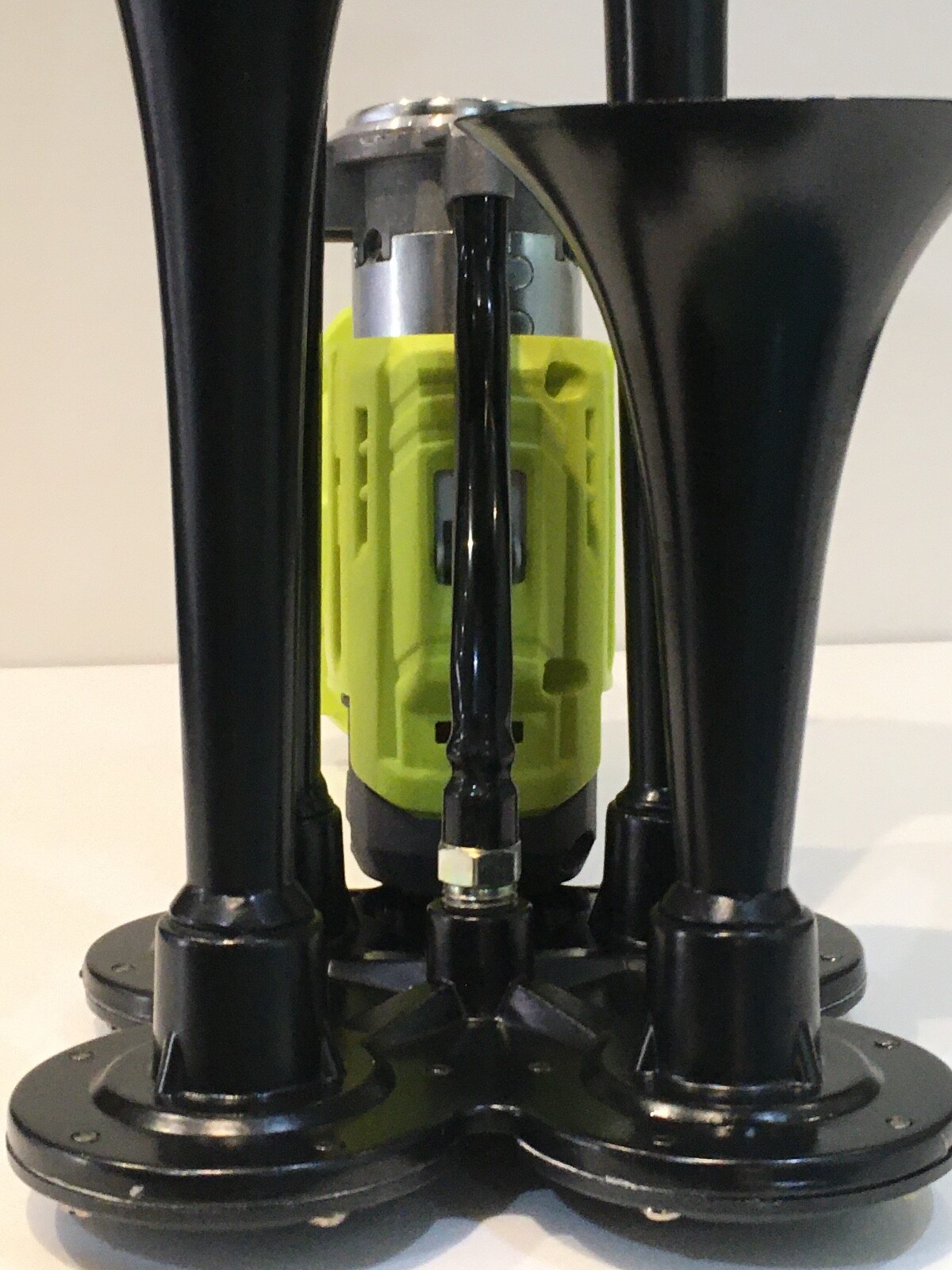 RYOBI 18V QUAD Air Horn, Train Horn Compressor ,Black Metal Trumpets