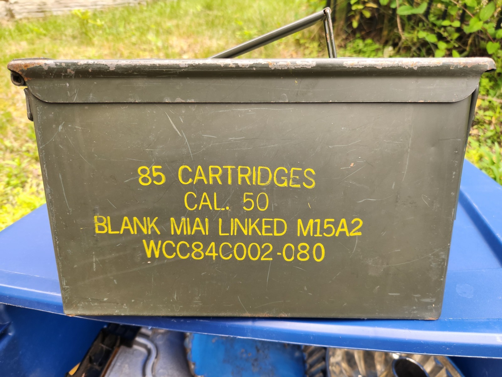 Empty Military Ammo Can 85 Cartridges 50 Cal. BLANK MIAI LINKED M15A2