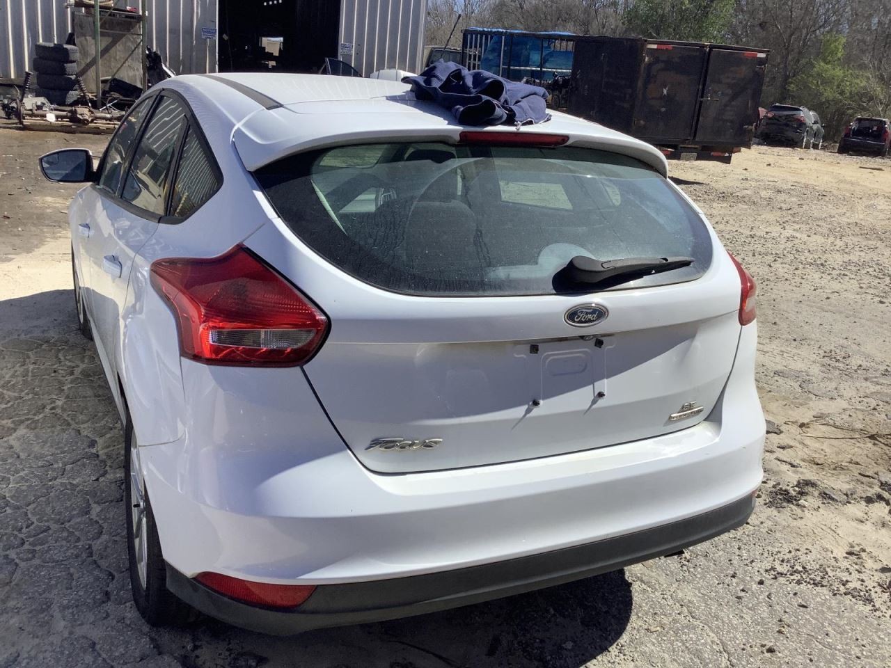FOCUS 2015 Glove Box 4577676