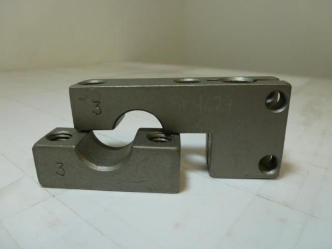 198719 New-No Box; Nordson 504629 Rod Clamp