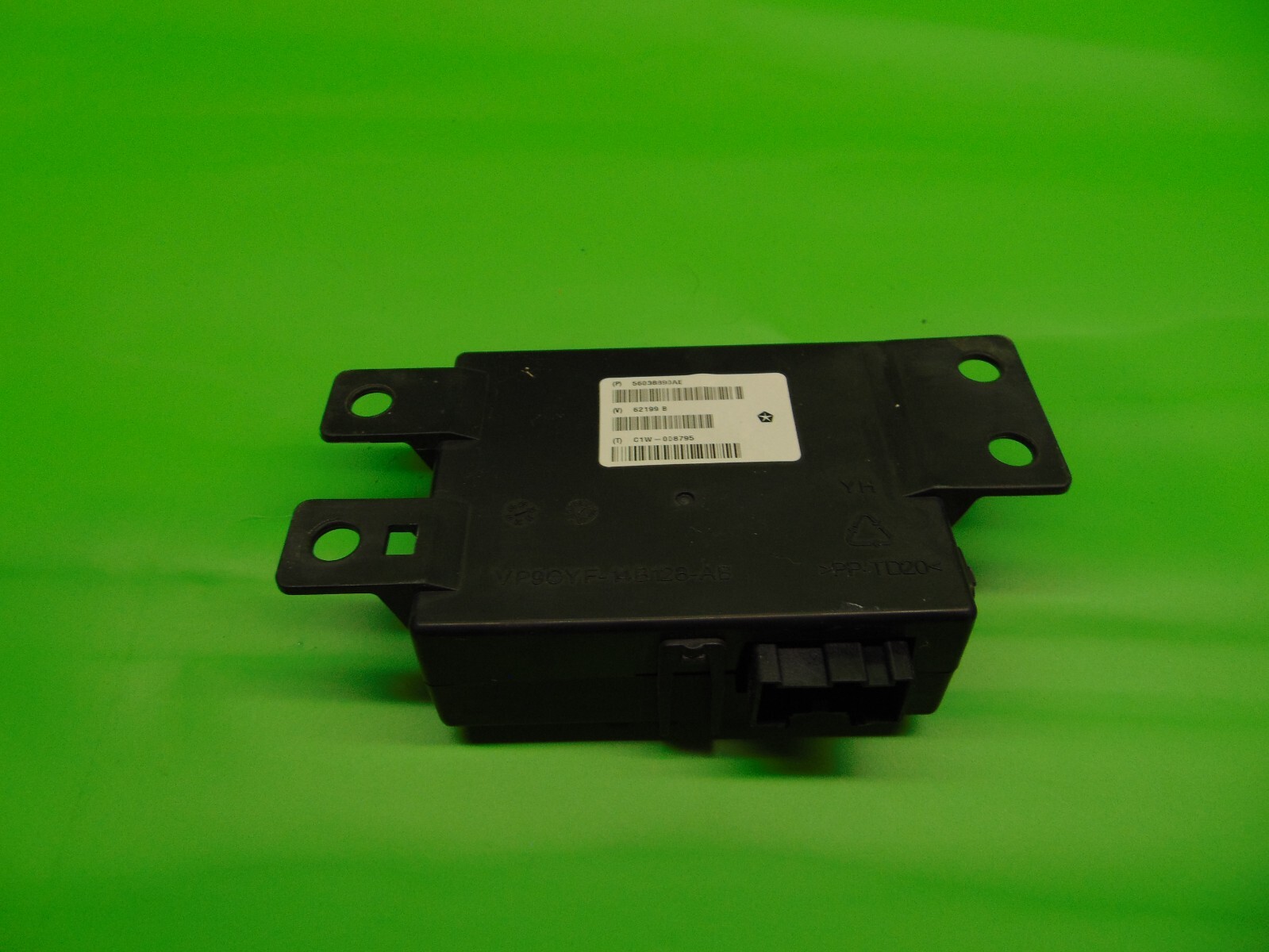 2011 2012 2013 JEEP GRAND CHEROKEE DODGE DURANGO Blind Spot Alert Module Sensor