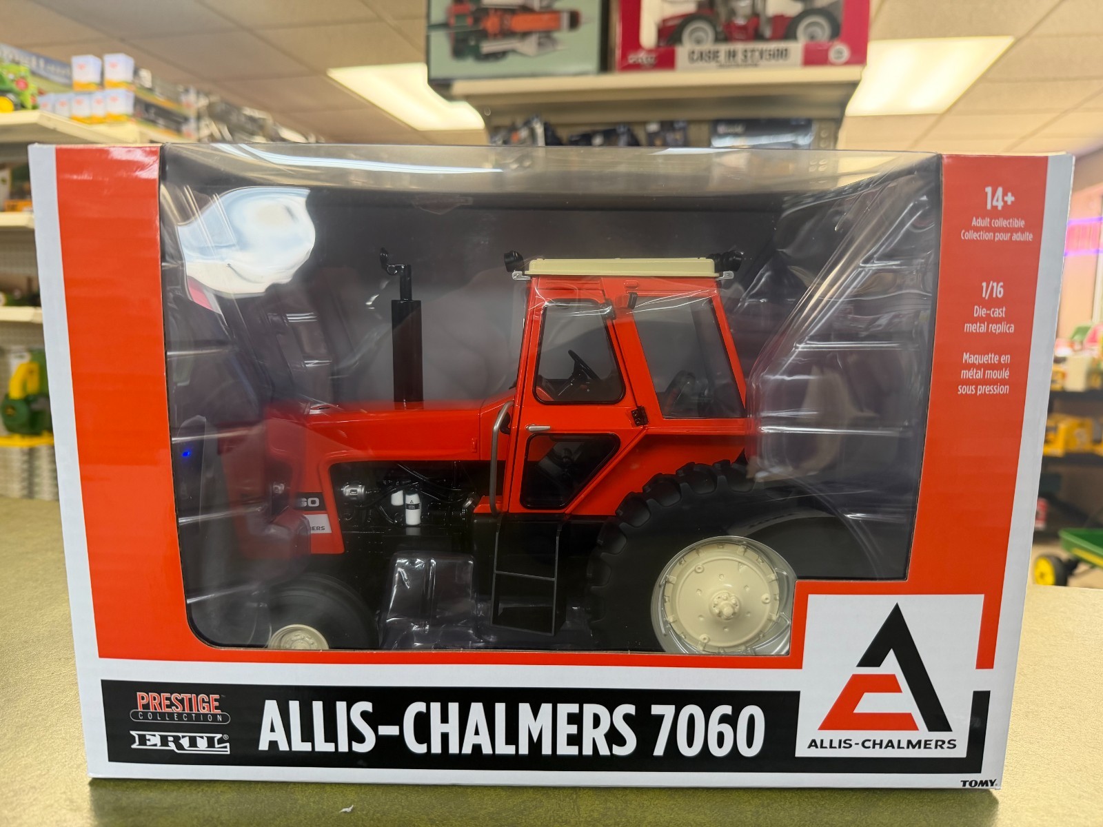 ERTL 1/16 Allis Chalmers 7060 2WD Tractor with Acousta Cab II & Black Chassis,