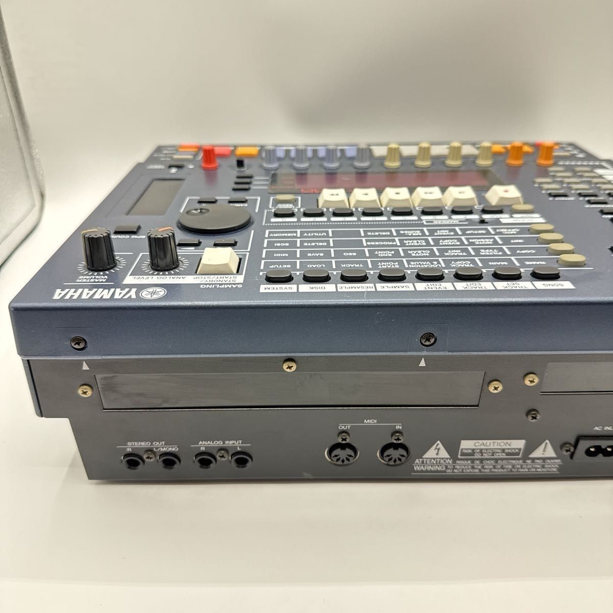Yamaha SU700 Sequencer Sampler Only power supply confirmed JANK