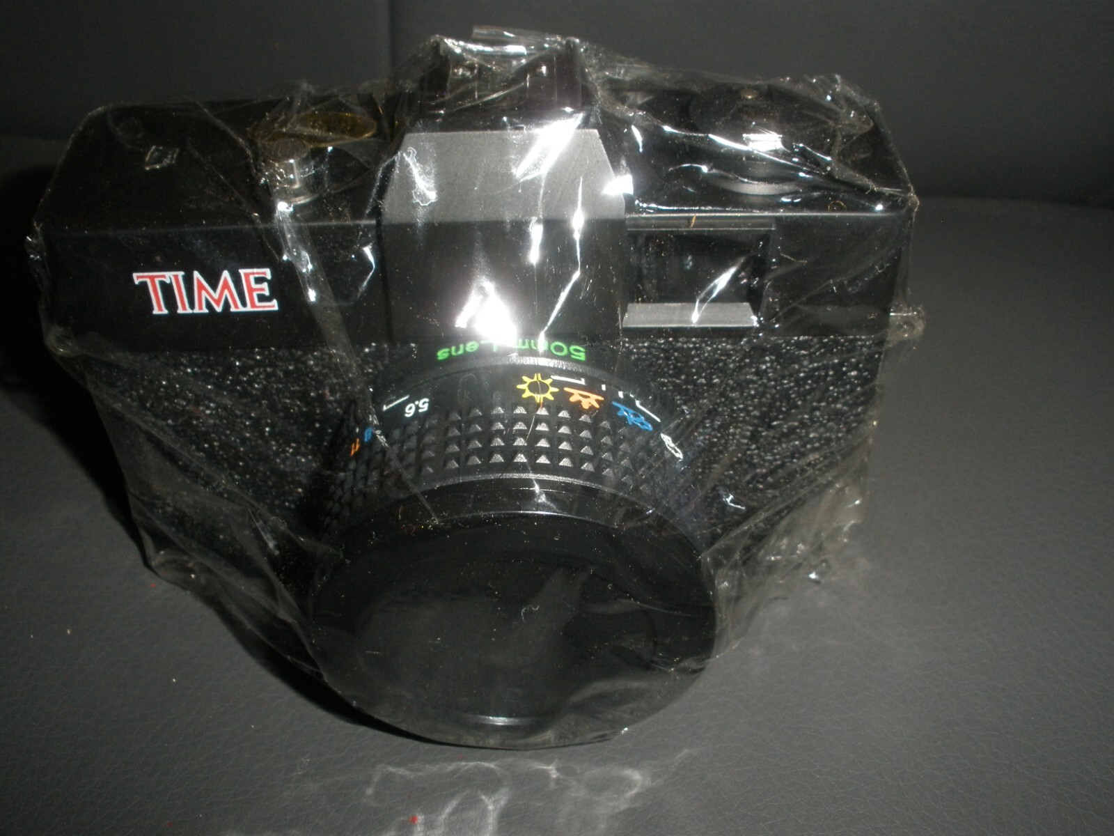 NEW Time 33MM Camera in Black Case