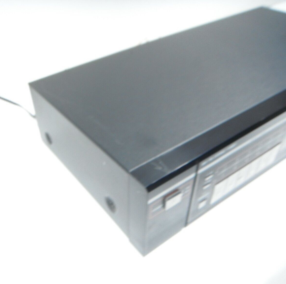 Sanyo AM/FM STEREO Tuner Model JT660