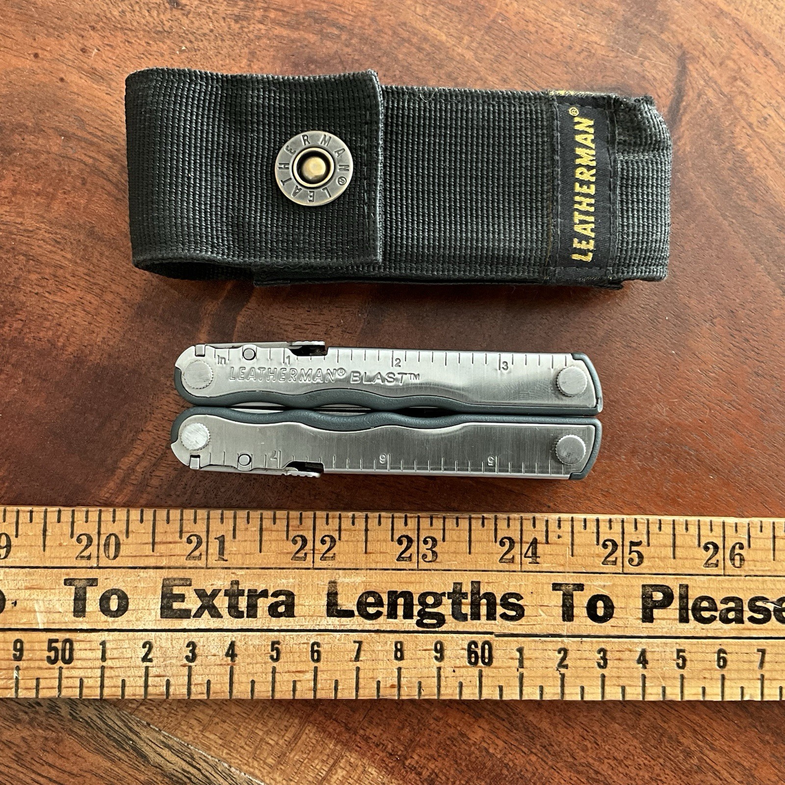 RETIRED Date Code 0310 (March 2010) Leatherman BLAST Multi-Tool w Leather Sheath