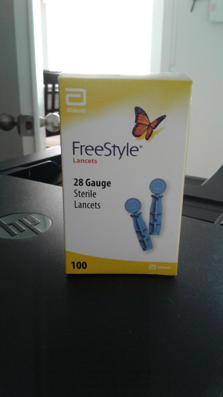 Freestyle 28 Gauge Sterile Lancets - Pack of 100 expires 2030-04-30