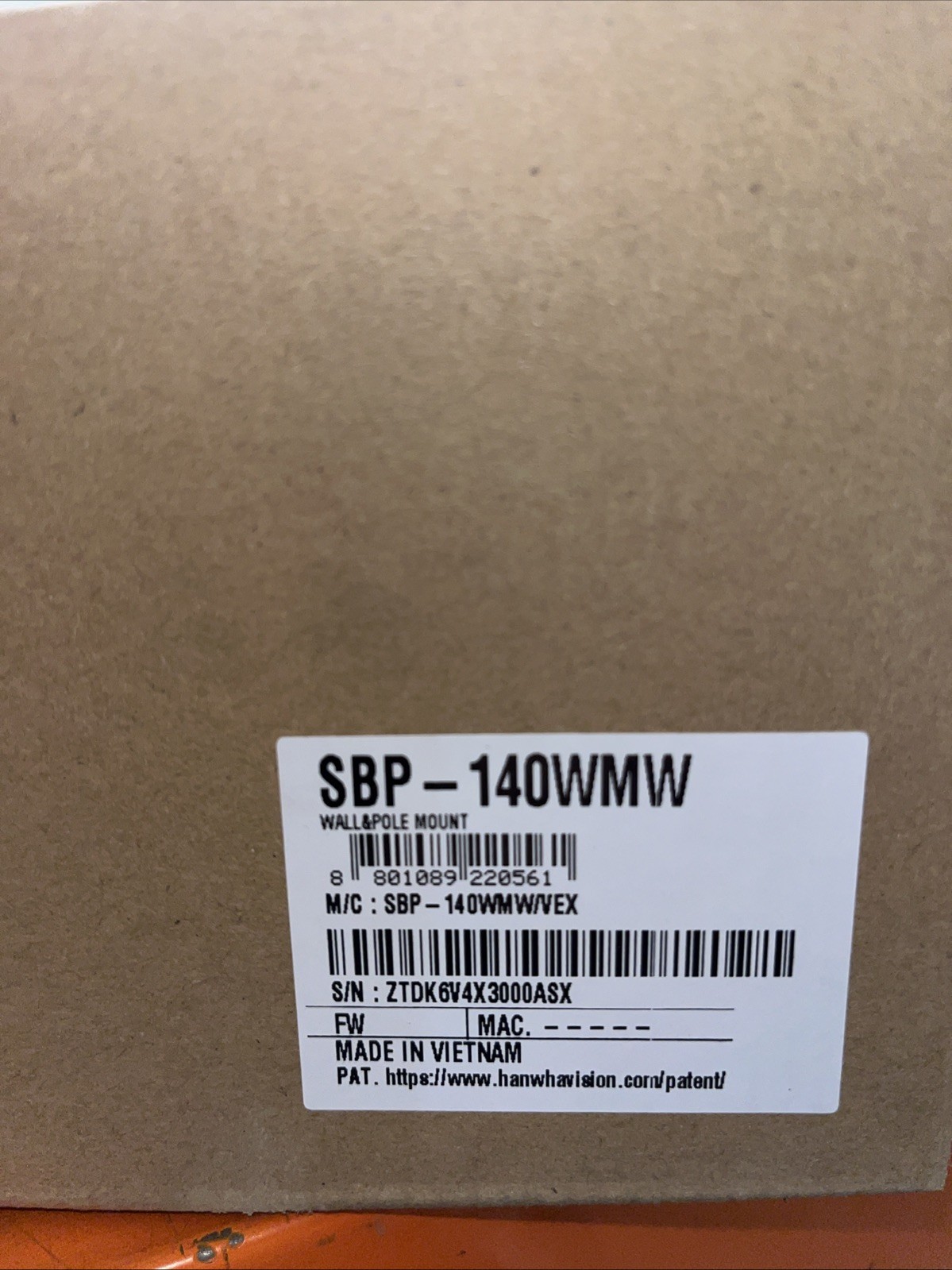 Hanwha Techwin SBP-140WMW Wall & Pole Mount Security Accessory